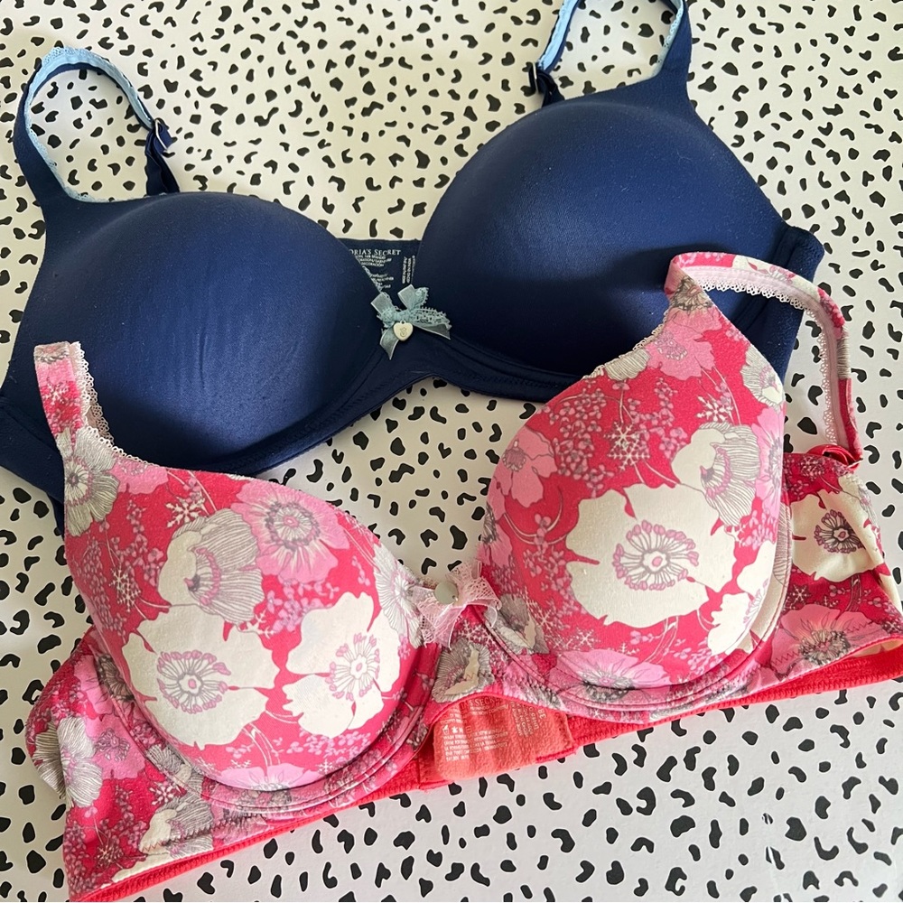 38B Body By Victoria Lot navy floral